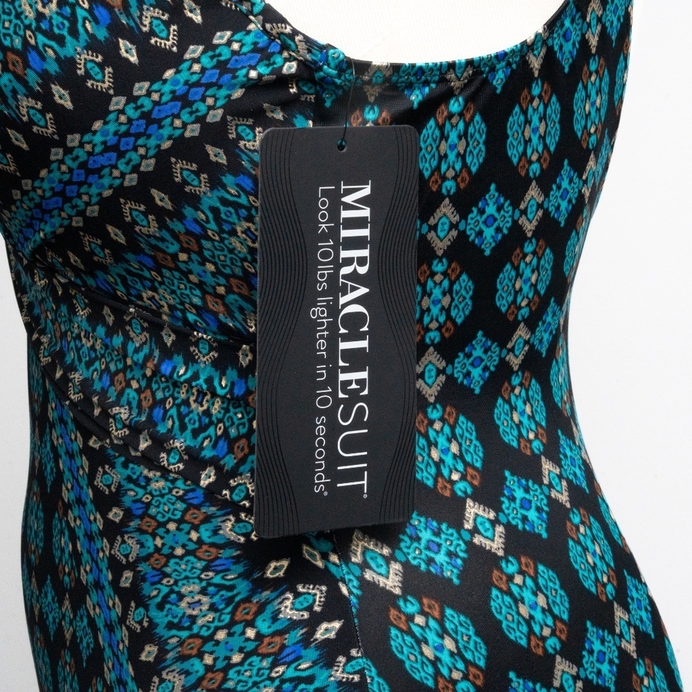 Miraclesuit Amarna Criss Cross Escape One Piece‎ Swimsuit - Picture 11 of 12